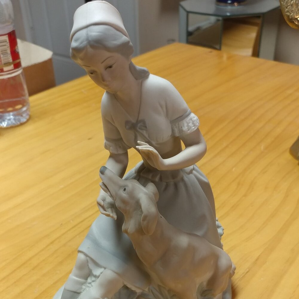 Lladro (NAO) Lady Sitting with Labrador Dog Outside